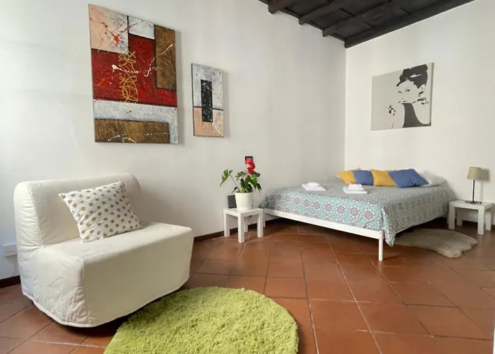 A Den For Two Apartment Rome