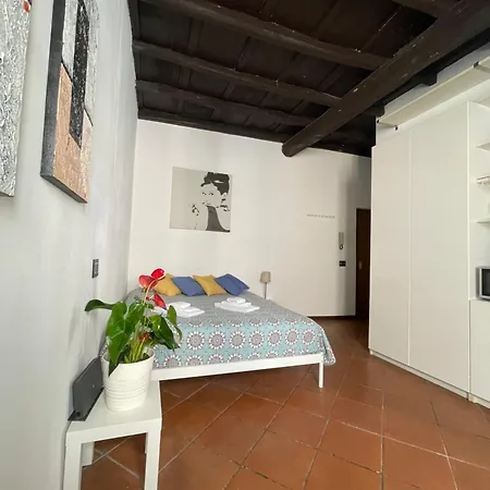 Apartman A Den For Two